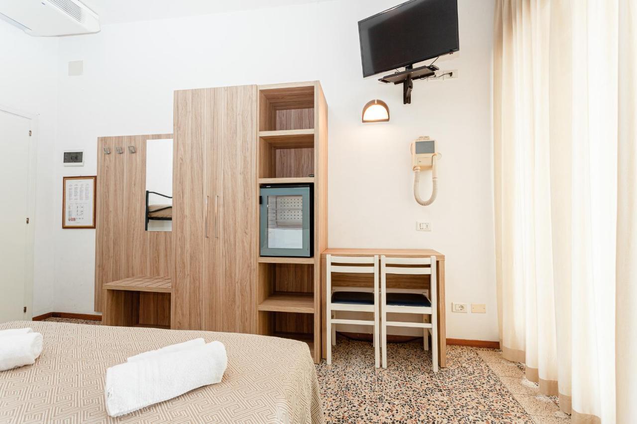 Hotel Admiral Cesenatico Exteriér fotografie